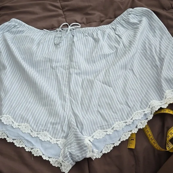 Reformation Marley Short In Bueno Stripe - Size XL
